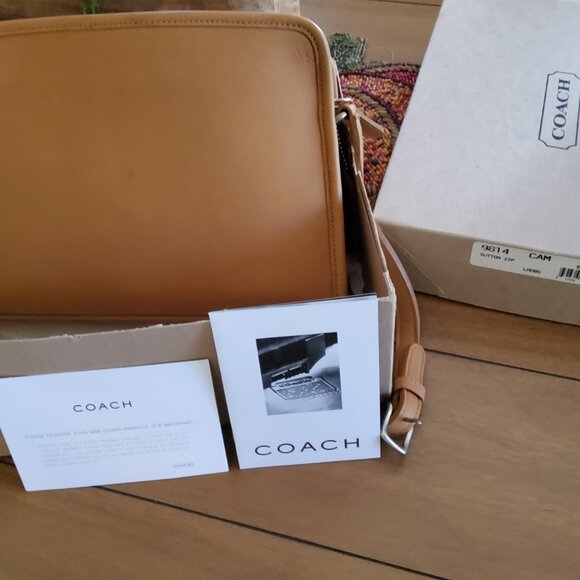 Never Used in Box with Tags 1999 Vintage Coach Sutton Zip 9814 in Camel - Picture 7 of 16